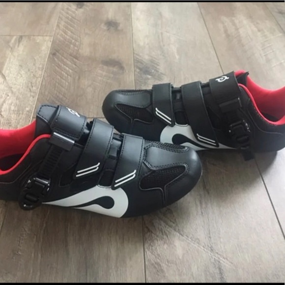 Peloton Cycling Shoes w/Cleats - Picture 1 of 2